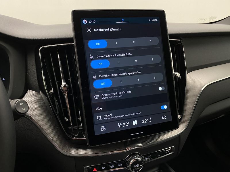 Volvo XC60 T8 AWD RECHARGE BLACK EDITION - fotka 44 z 63