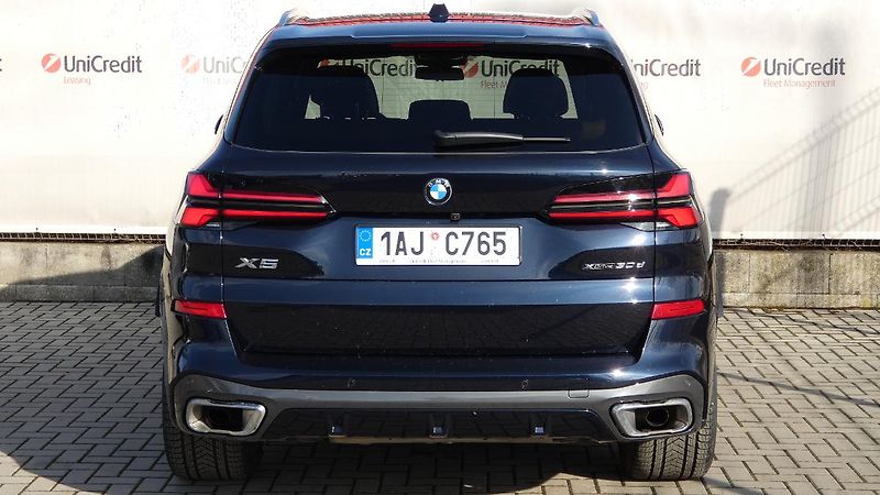 BMW X5 30d xDrive M Sport - fotka 4 z 21