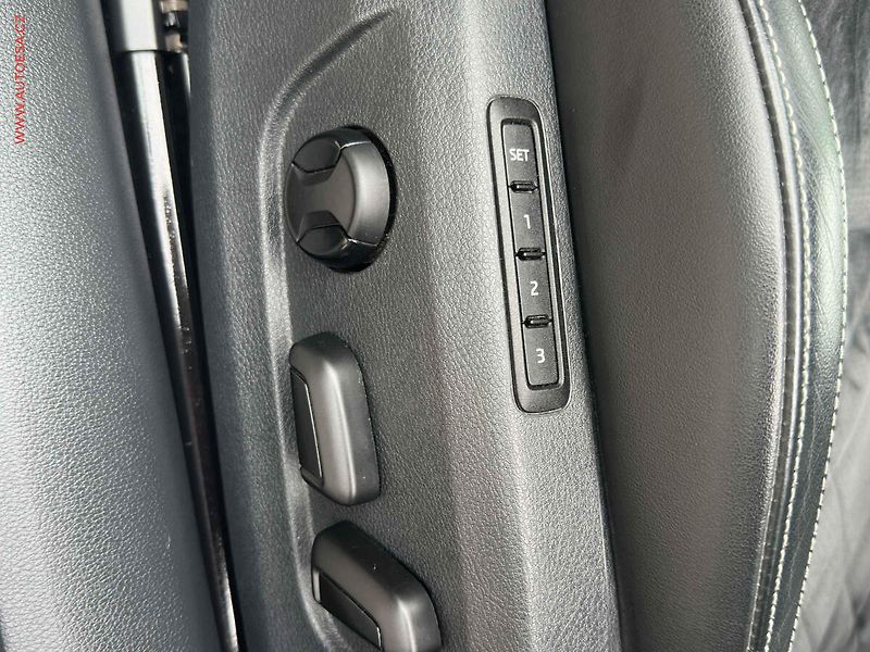 Škoda Superb (2017) 2.0TDi 4x4, ČR, DSG, bixen - fotka 19 z 23