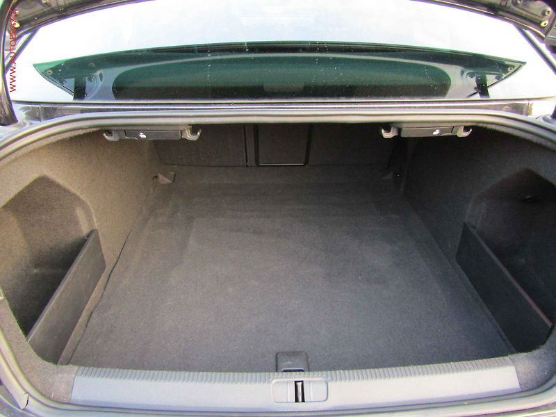 Volkswagen Passat (2013) 2.0TDi, ČR, Výhř.sed. - fotka 7 z 22