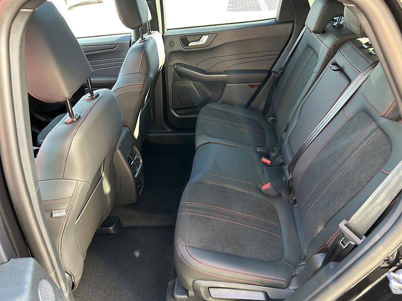 Ford Kuga ST-Line X 2.5 PHEV 134 kW - fotka 12 z 44