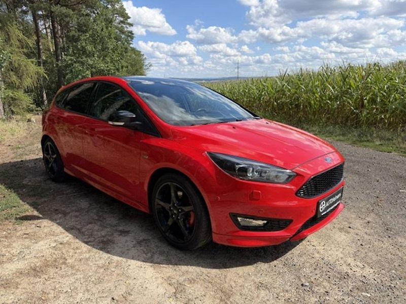 Ford Focus ST-line, 1.5 EcoBoost 110kW - fotka 1 z 31