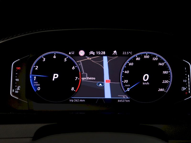 Volkswagen Arteon (2022) SB R-LINE 2.0TSI 206KW 4x4 DSG - fotka 19 z 42