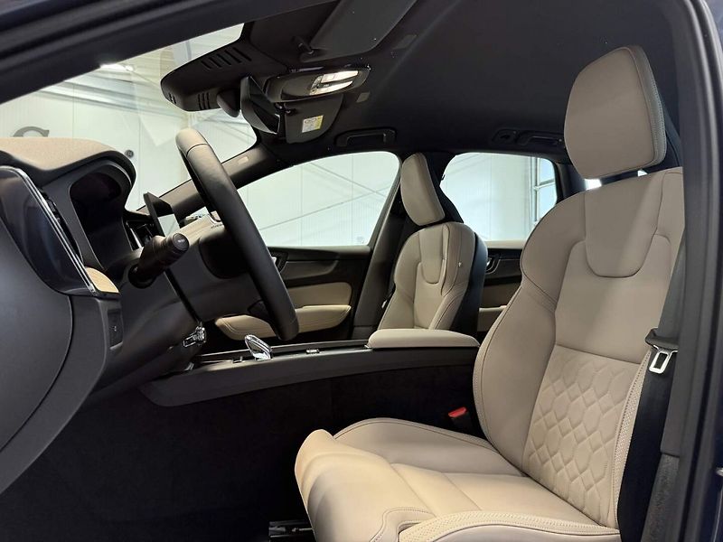 Volvo XC60 (2026) B5 2.0L 250+14 HP AT8 FWD PLUS - fotka 19 z 26
