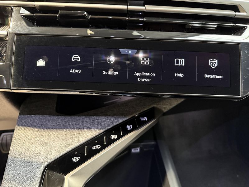 Peugeot 5008 ALLURE Hybrid 136 e-DCS6 - fotka 9 z 14