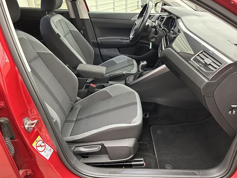 Volkswagen Polo 1.0 TSI Style - fotka 24 z 27
