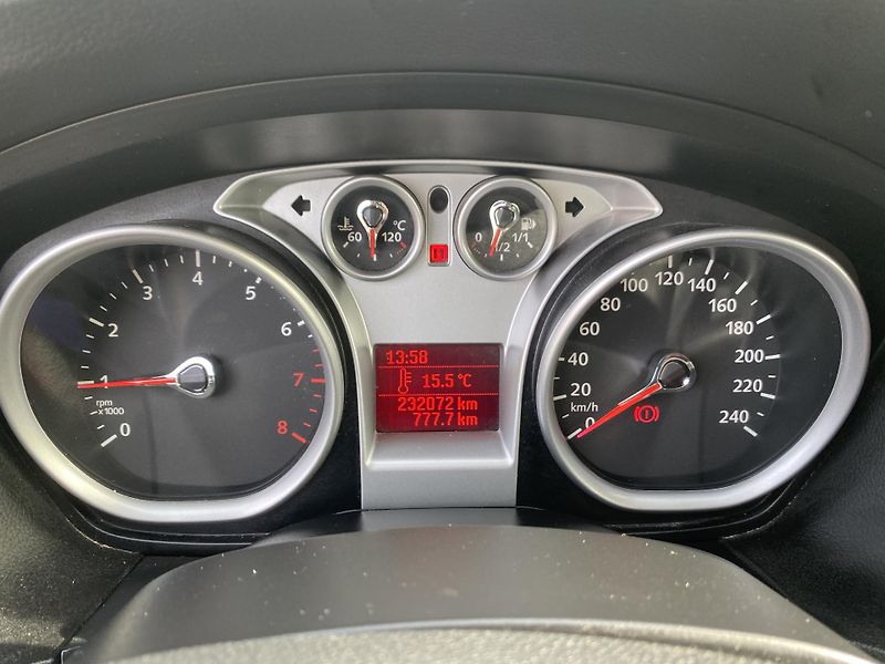 Ford Focus 2.0i 145PS LPG FORD COMBI TOP! - fotka 163 z 170
