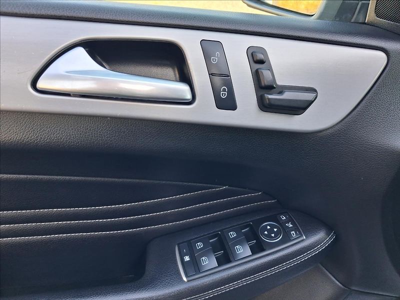Mercedes-Benz Třídy M 2,1 ML 250,150kw - fotka 15 z 16