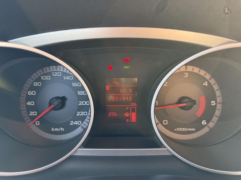 Citroën C-Crosser 2.2 HDI 4X4 MANUAL 7-MÍST ČR - fotka 16 z 34