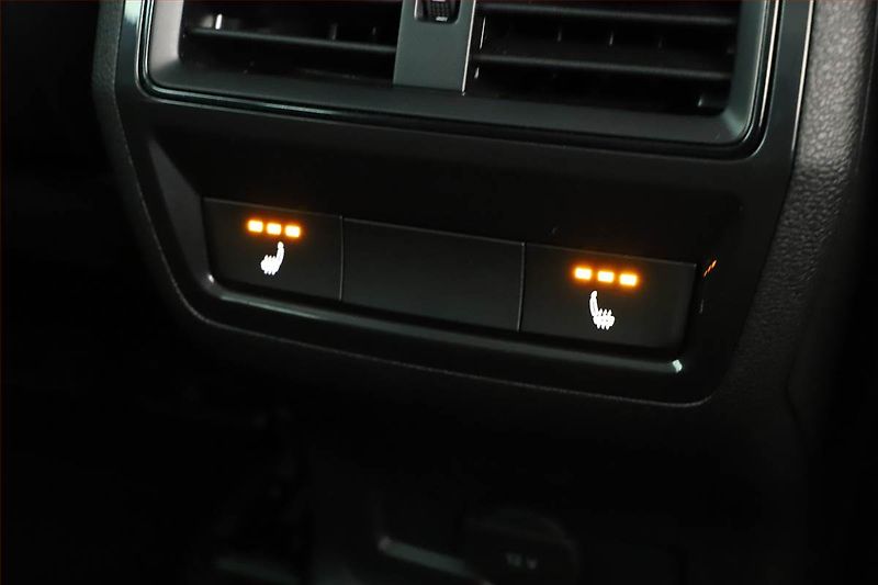 Škoda Karoq (2024) 1.5 TSI, DRIVE, DPH, KEYLESS - fotka 14 z 15