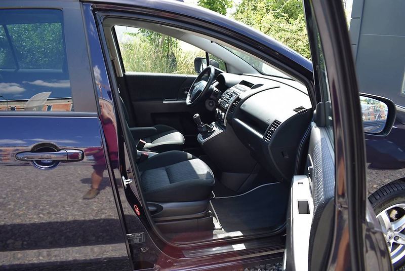 Mazda 5 2,0 MZR SPORT,7M,PO SERVISE! - fotka 14 z 18