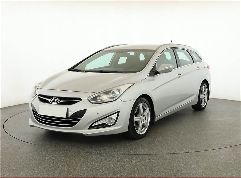 Hyundai i40 (2011) 1.7 CRDi, Serv.kniha, Tempomat - fotka 2 z 15