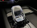 Volvo XC60 B5 AWD DARK PLUS AUT  - náhled 17