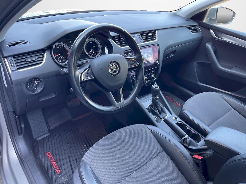 Škoda Octavia (2017) 1.4 TSI 110kW DSG Style Plus c - fotka 5 z 32