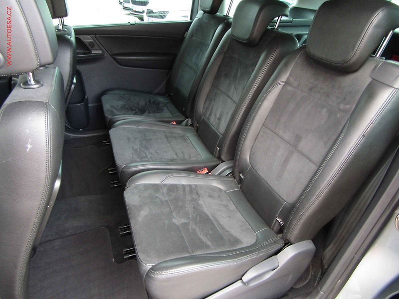 Volkswagen Sharan (2014) 2.0TDi, ČR, AC, xenon, park - fotka 10 z 25
