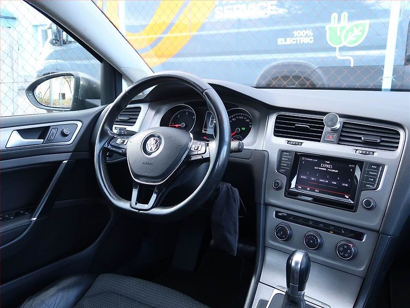 Volkswagen Golf (2014) 1.6 TDI, Automat, Serv.kniha - fotka 7 z 19