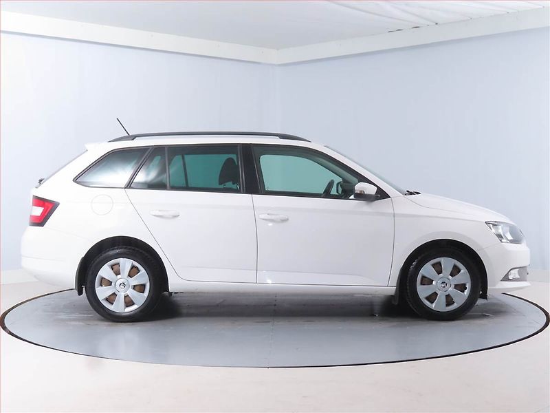 Škoda Fabia (2013) Monte Carlo 1.2 TSI - fotka 6 z 14