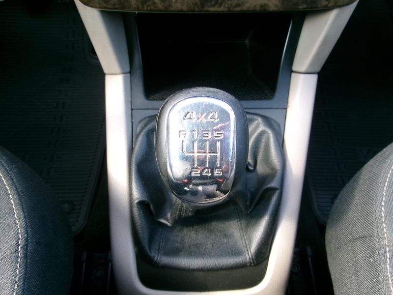 Škoda Yeti (2010) 2,0TDI 4x4 AC BT TEMP VÝHŘEV - fotka 21 z 29