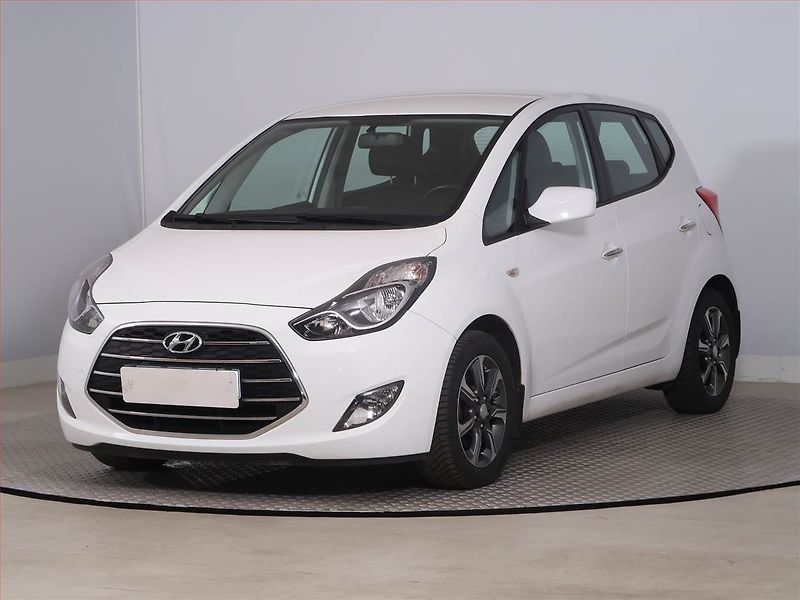 Hyundai ix20 (2019) 1.6 CVVT, Serv.kniha, Tempomat - fotka 2 z 16