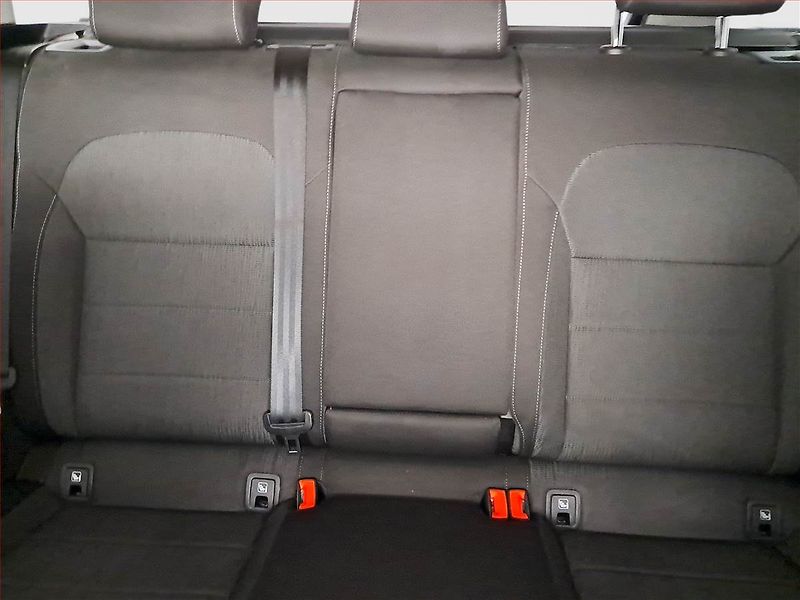 Škoda Superb (2018) Style 2.0 TDI, Serv.kniha - fotka 10 z 17