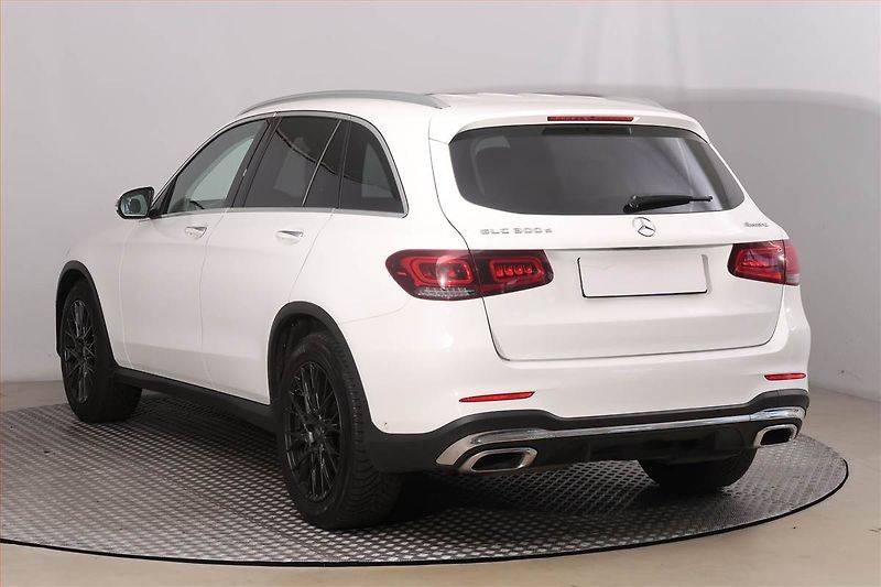 Mercedes-Benz GLC (2019) 300 d 4MATIC - fotka 4 z 20