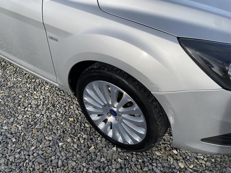 Ford Focus 2.0i 145PS LPG FORD COMBI TOP! - fotka 67 z 170