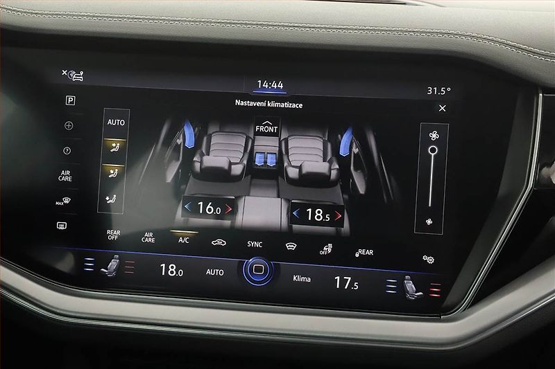 Volkswagen Touareg (2018) 3.0 TDI - fotka 15 z 30