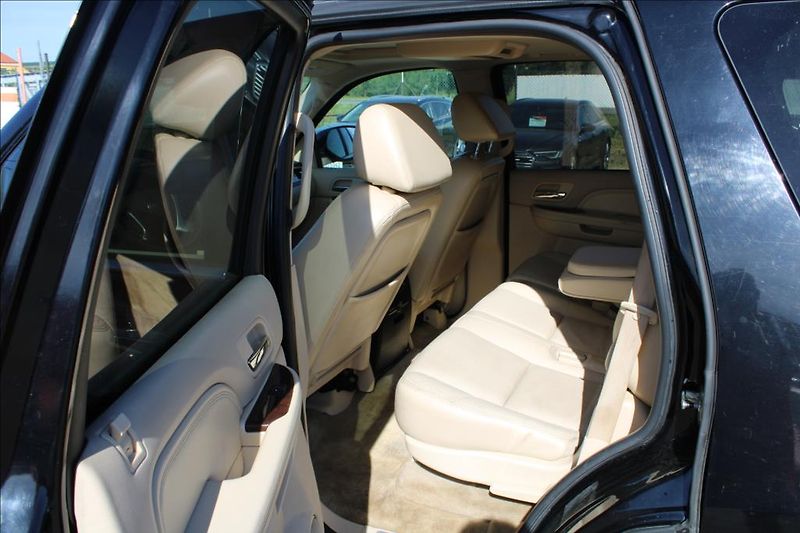 Cadillac Escalade 6,2 V8 6.2i  +LPG, 301 KW, ČR - fotka 12 z 29