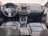 Volkswagen Tiguan (2009) 2.0 TDi 4x4, AC, xenon, navi - náhled 8