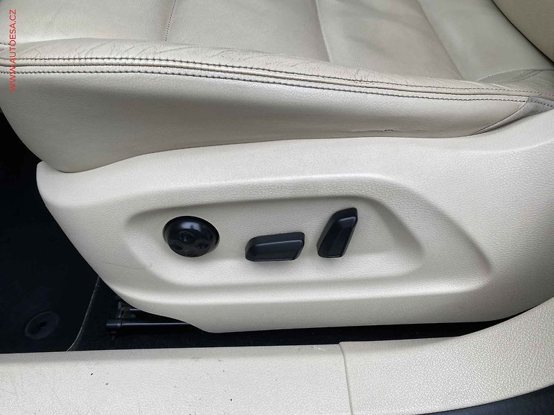 Volkswagen Tiguan (2014) 2.0TDi 4x4, Sport, DSG - fotka 14 z 17
