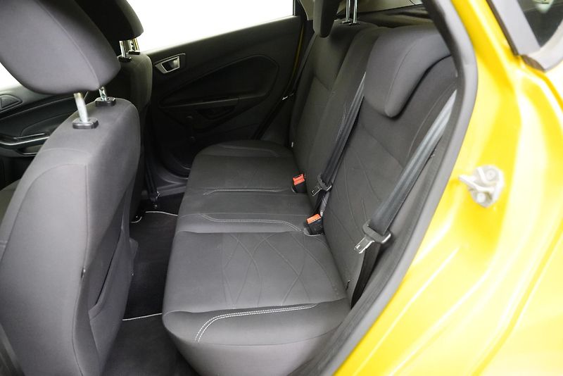 Ford Fiesta - fotka 24 z 25
