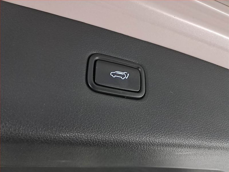 Hyundai Tucson (2016) Premium 1.7 CRDi, Automat, ČR - fotka 16 z 23