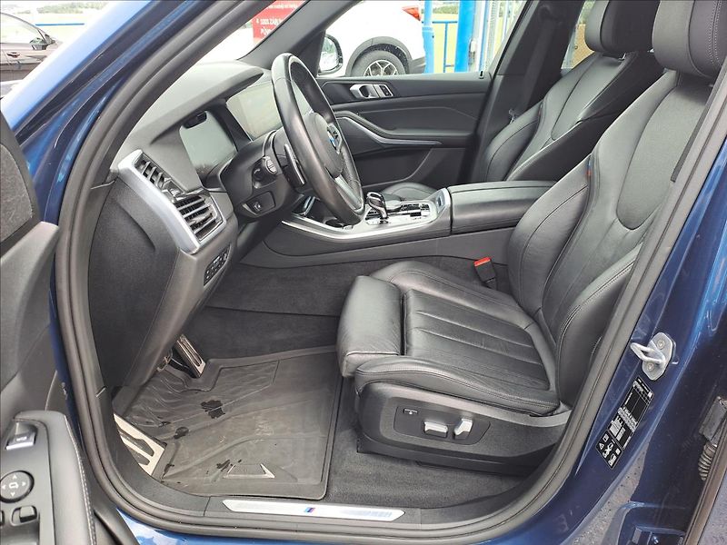 BMW X5 xDrive 30d M-Paket ČR - fotka 6 z 23