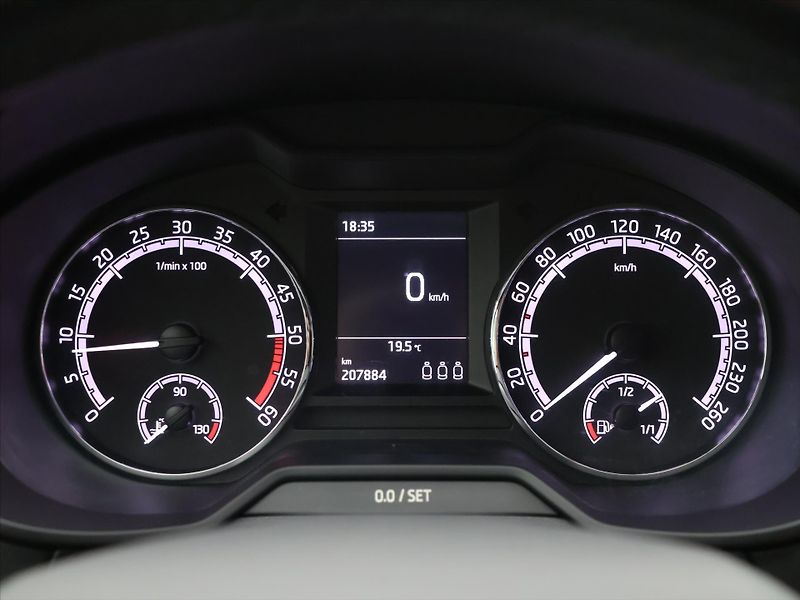 Škoda Octavia 1,6 TDI 85kW CZ Ambition - fotka 17 z 31