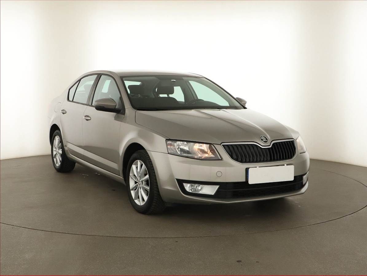 Škoda Octavia Ambition 1.6 TDI, Tempomat