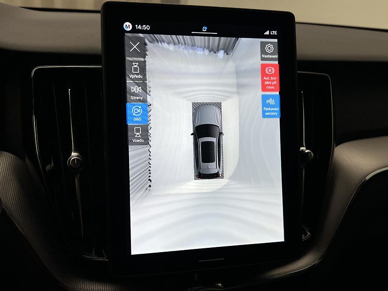 Volvo XC60 (2026) B5 AWD BLACK EDITION PLUS AUT - fotka 31 z 42