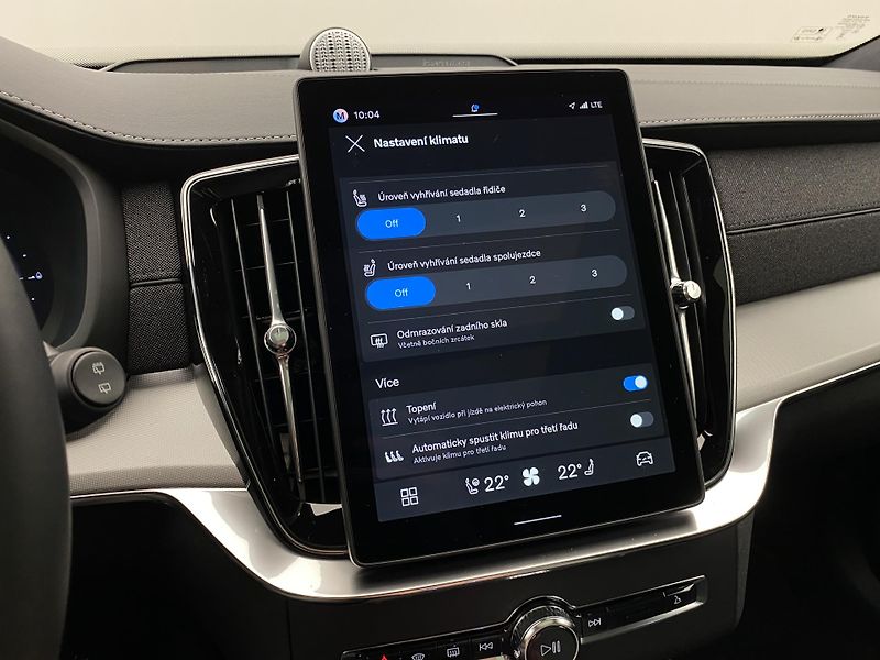 Volvo XC90 T8 RECHARGE BLACK EDITION 7m - fotka 50 z 70