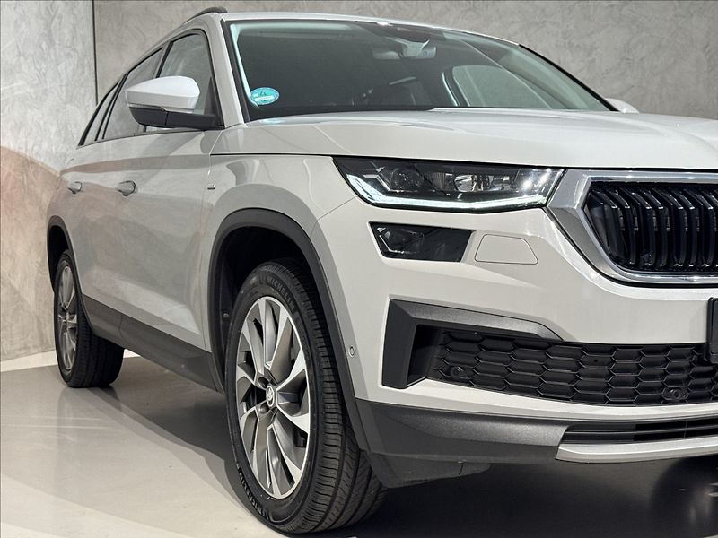 Škoda Kodiaq 2,0 TDi  DSG Clever LED Assist - fotka 5 z 48