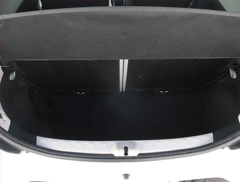 Toyota Aygo (2015) 1.0 VVT-i, Tempomat - fotka 13 z 18