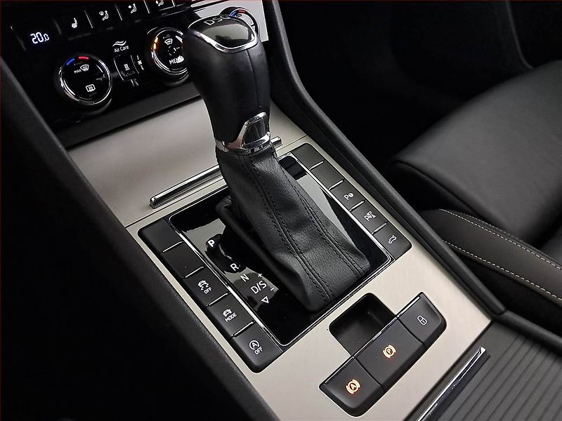 Škoda Superb (2021) Laurin&Klement 2.0 TDI - fotka 13 z 20