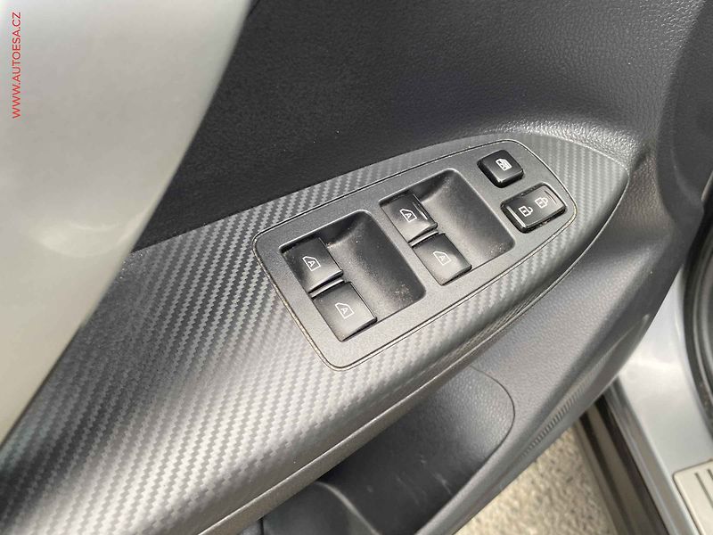 Mitsubishi Eclipse Cross (2020) 1.5T-MiVEC, Instyle, AT - fotka 13 z 18