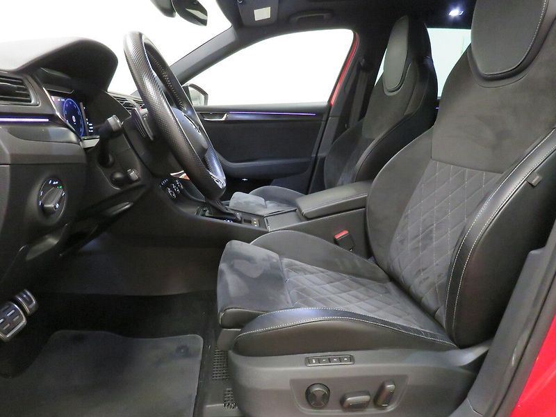 Škoda Superb - fotka 11 z 25