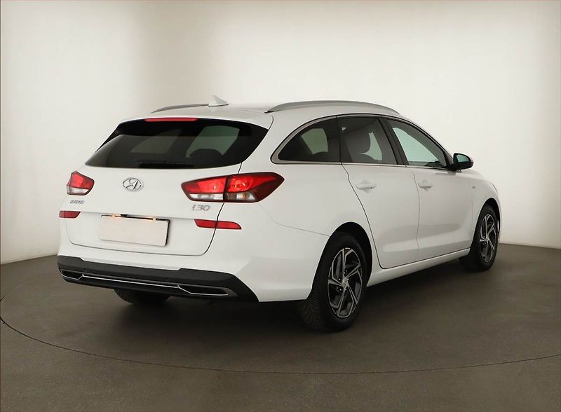 Hyundai i30 (2021) 1.5 T-GDI MHEV, ČR,1.maj - fotka 5 z 14
