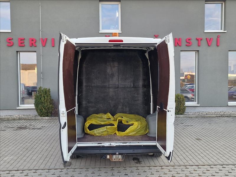 Citroën Jumper 2.2HDI L2H2 6-míst,ČR,1.Maj. - fotka 34 z 45