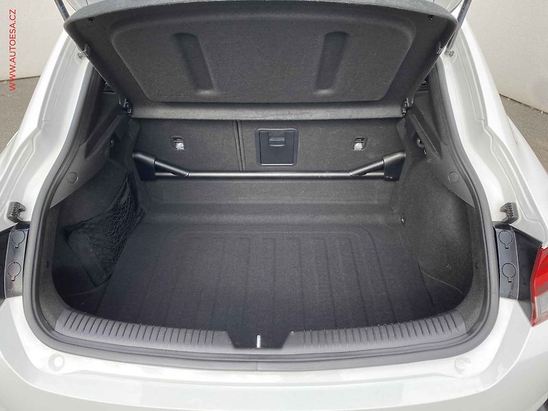 Hyundai i30 (2019) 2.0 T-GDi, ČR, N, LED, navi - fotka 7 z 18