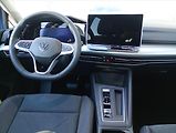 Volkswagen Golf Variant (2026) 1,5 eTSI 7DSG mHEV  People - náhled 14