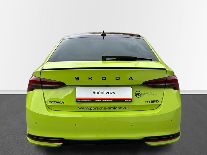Škoda Octavia Sportline 1,5 TSI 110kW DSG - fotka 9 z 24