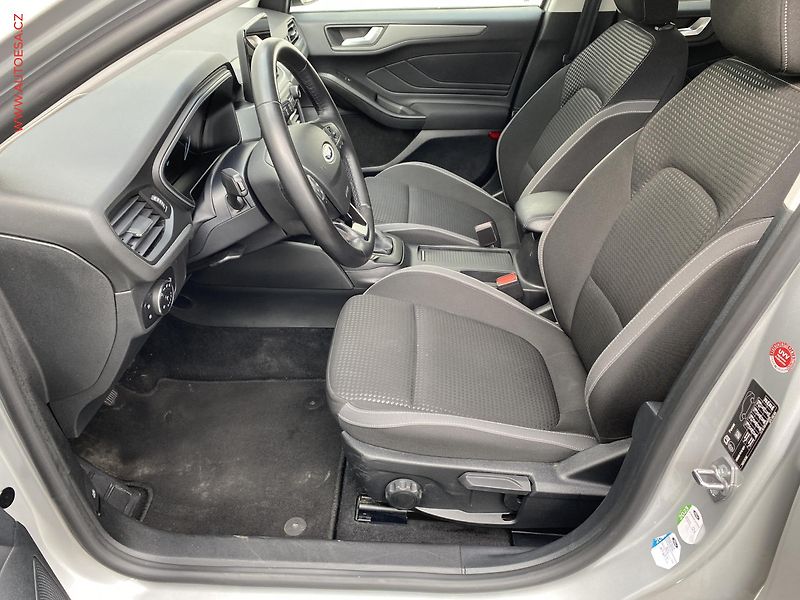 Ford Focus (2022) 1.5 TDCi, Trend Plus, LED - fotka 9 z 17