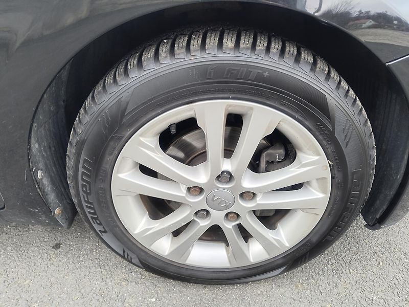 Kia Ceed (2013) 1.6 GDI 99KW/VYHŘ.VOLANT+SEDAD - fotka 13 z 49