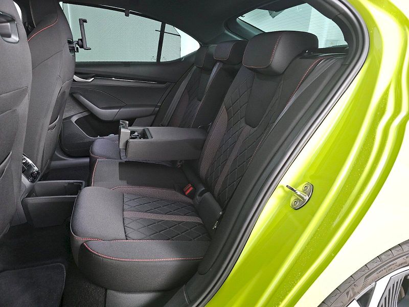 Škoda Octavia (2025) 2.0TSI 195kW RS DSG - fotka 7 z 28